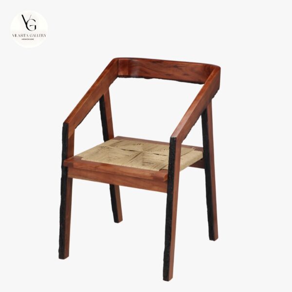 Vilasita Gallery Wooden Chair